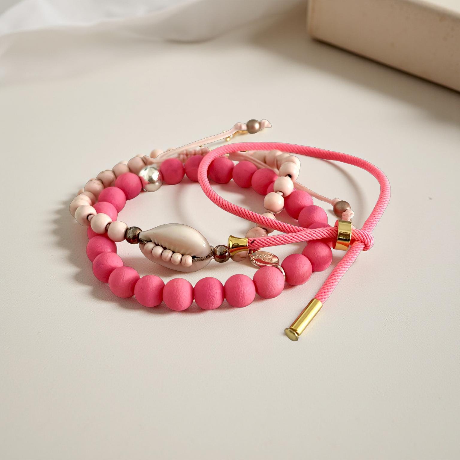 Bunte Sommer Armbänder | Sommer Schmuck Ibiza | Neonfarben Quasten Smileys | personalisierbar