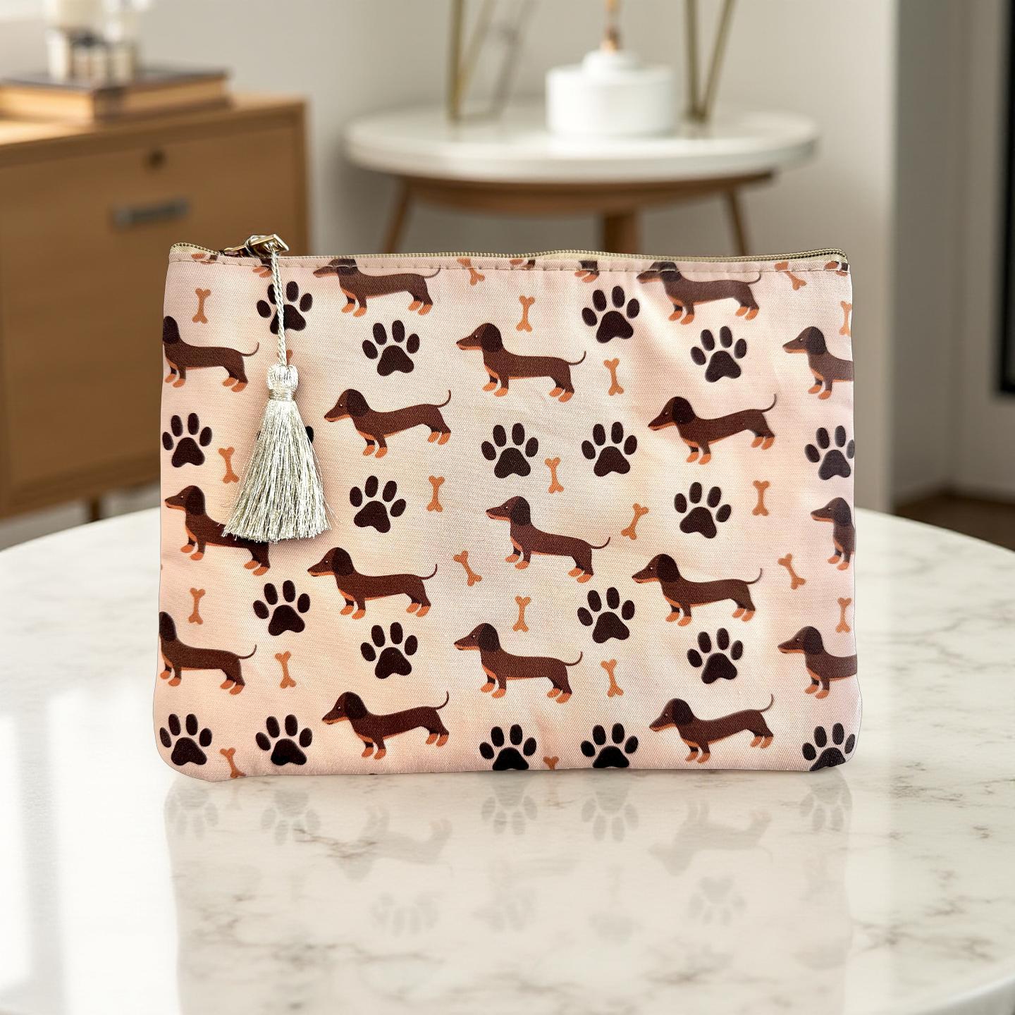 Dackel Kosmetiktaschen | Schminktasche mit Dackelmotiven | bestickt | Geschenk Dackelliebhaber