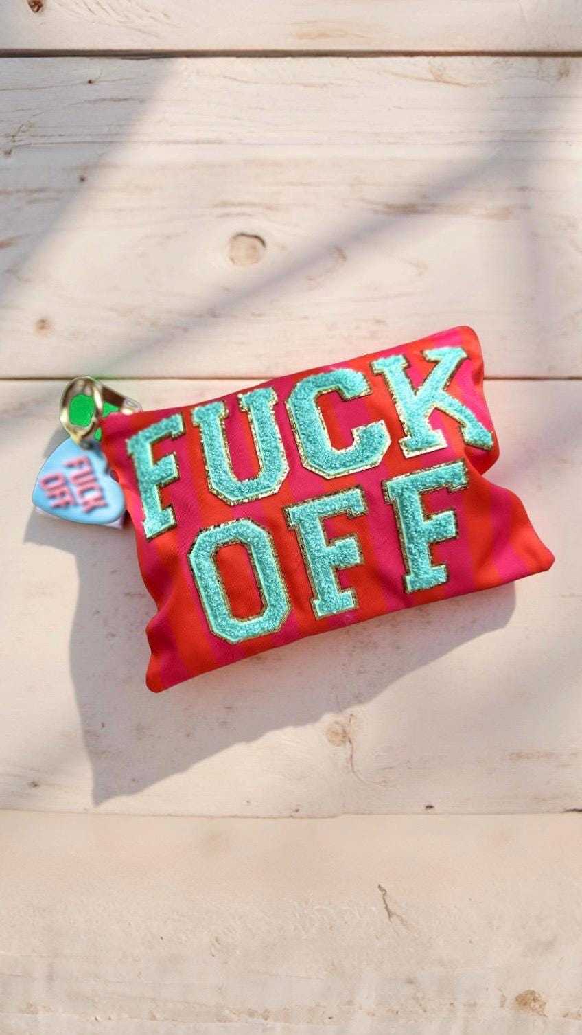 Herz Anhänger am großen goldenen Karabiner | Charm für Taschen | Schlüsselanhänger | Taschenschmuck Taschenanhänger | Bag Charm