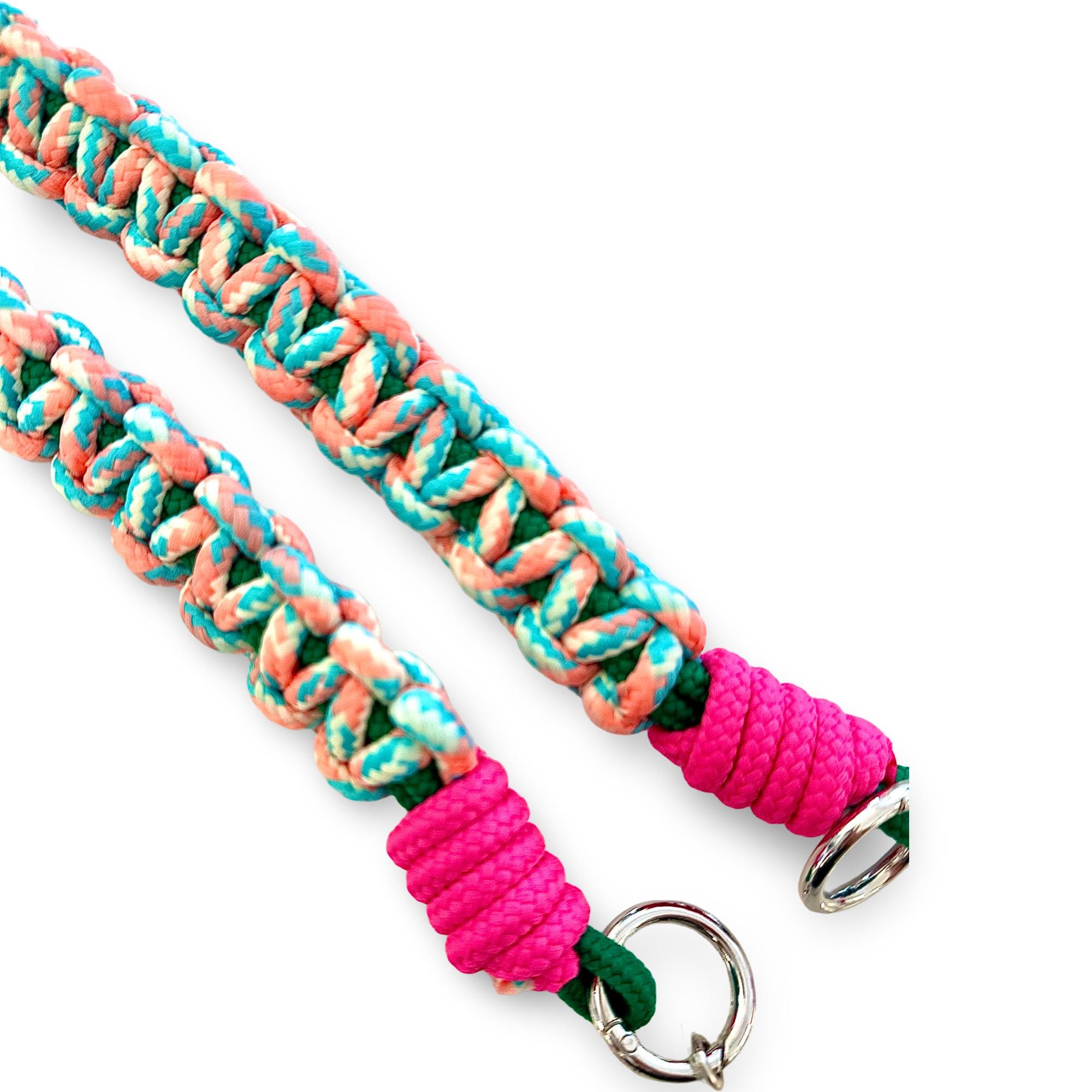 Handykette | dicker Handygurt aus Seil Maktramee geknüpft | als Handyband oder Taschengurt - in leuchtendem Neon Pink mit Türkis und Orange