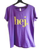 Lila T-Shirt hej. | Neon gebe Beschriftung | violettes Shirt