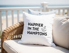 Kissen | Happier in the Hamptons | 40 x 40 cm | Strandhaus Beach House | schwarz weiß Anker