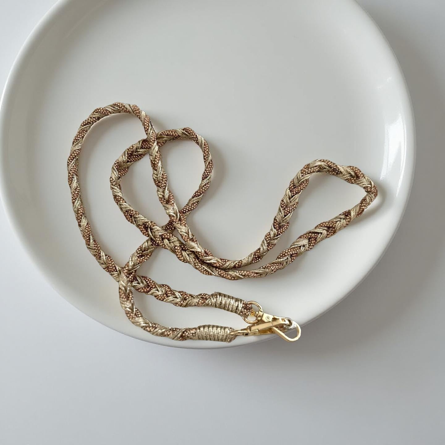 Edle Handyketten in Leo mit Glitzer | universal Schnur Band für Mobiltelefone inkl. Adapter