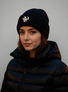 Strick Mütze | mit gesticktem Leo Herz | Leoherz | schwarz, grau, hellgrau, taupe