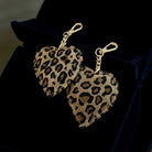 Anhänger Herz Leo für die Tasche | aus Leder | Taschenschmuck Taschenanhänger | Bag Charm mit goldenem Karabiner