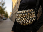 Leo Tasche aus Fell | Leopard | Umhängetasche | Crossbody Bag | Animal Print Leo Look | Fake Fur