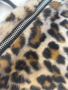 Leo Tasche aus Fell | Leopard | Umhängetasche | Crossbody Bag | Animal Print Leo Look | Fake Fur