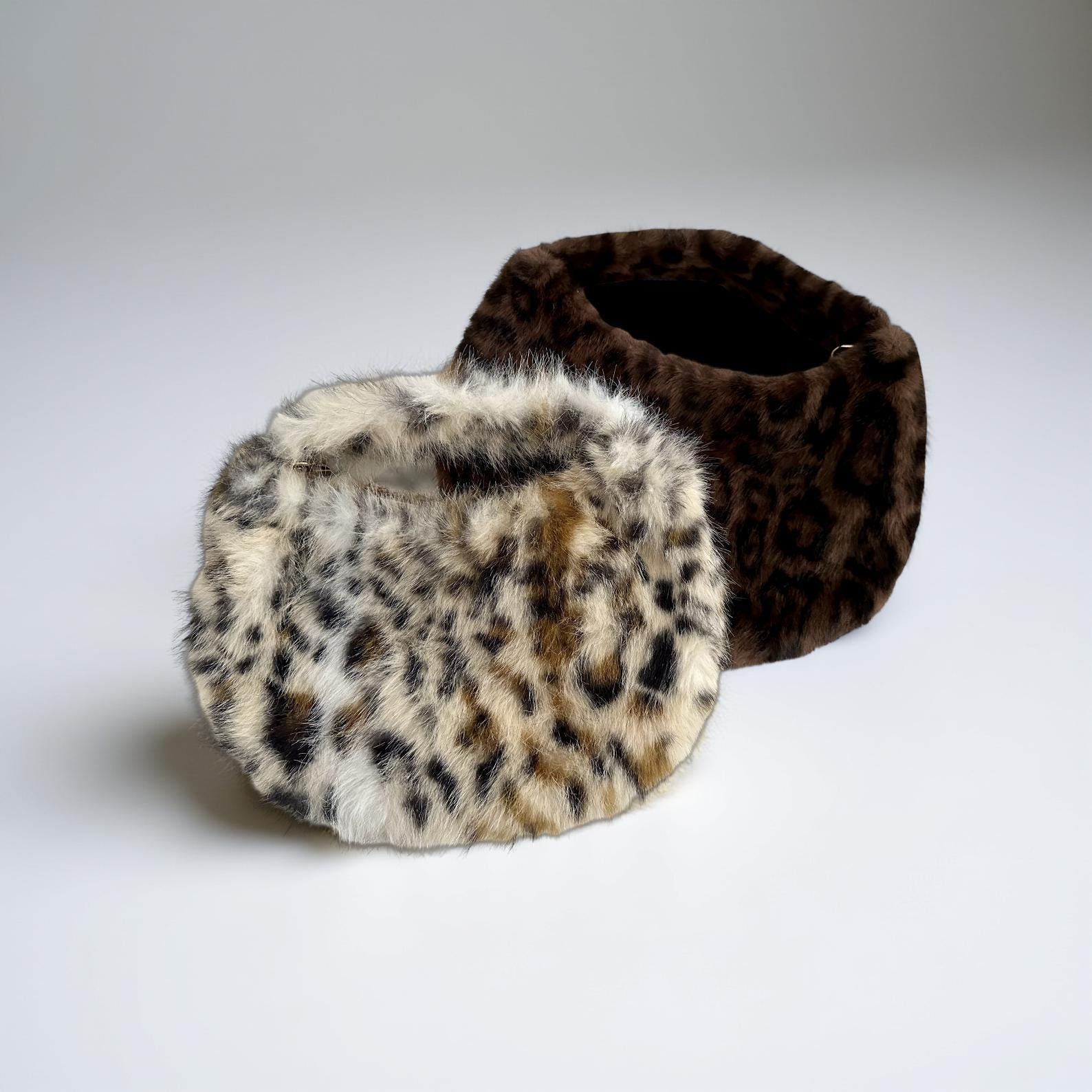 Leo Tasche aus Fell | Leopard | Umhängetasche | Crossbody Bag | Animal Print Leo Look | Fake Fur