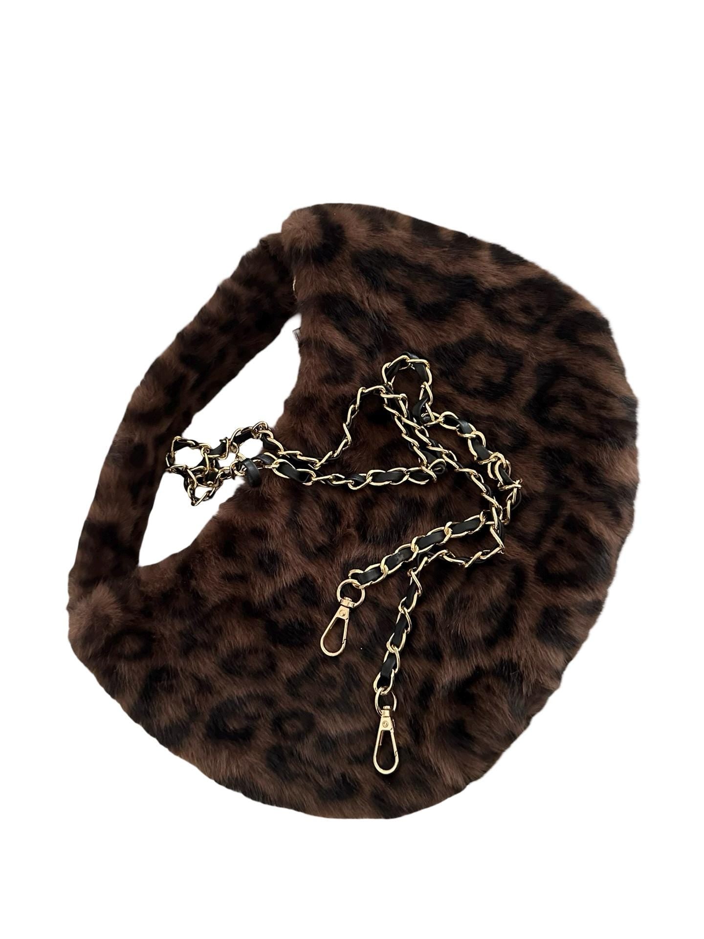 Leo Tasche aus Fell | Leopard | Umhängetasche | Crossbody Bag | Animal Print Leo Look | Fake Fur