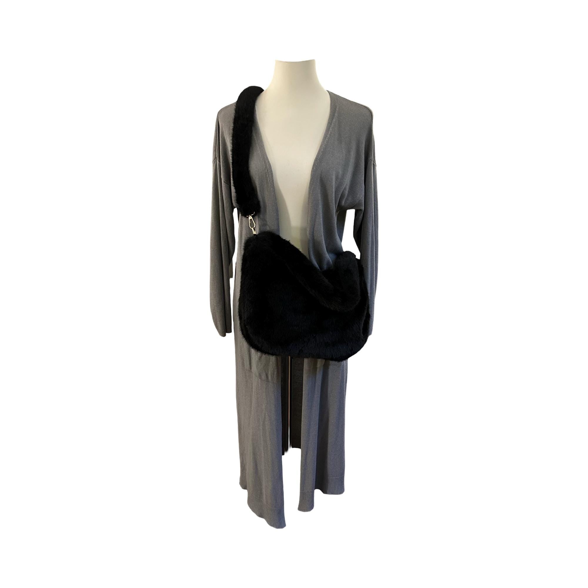 Schwarze Tasche aus Fell | Umhängetasche | Crossbody Bag | Fake Fur | kuscheliges Pelzimitat | Handtasche schwarz