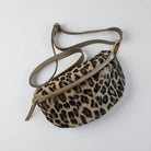 Leo Tasche aus Fell | Leopard | Umhängetasche | Crossbody Bag | Animal Print Leo Look | Fake Fur