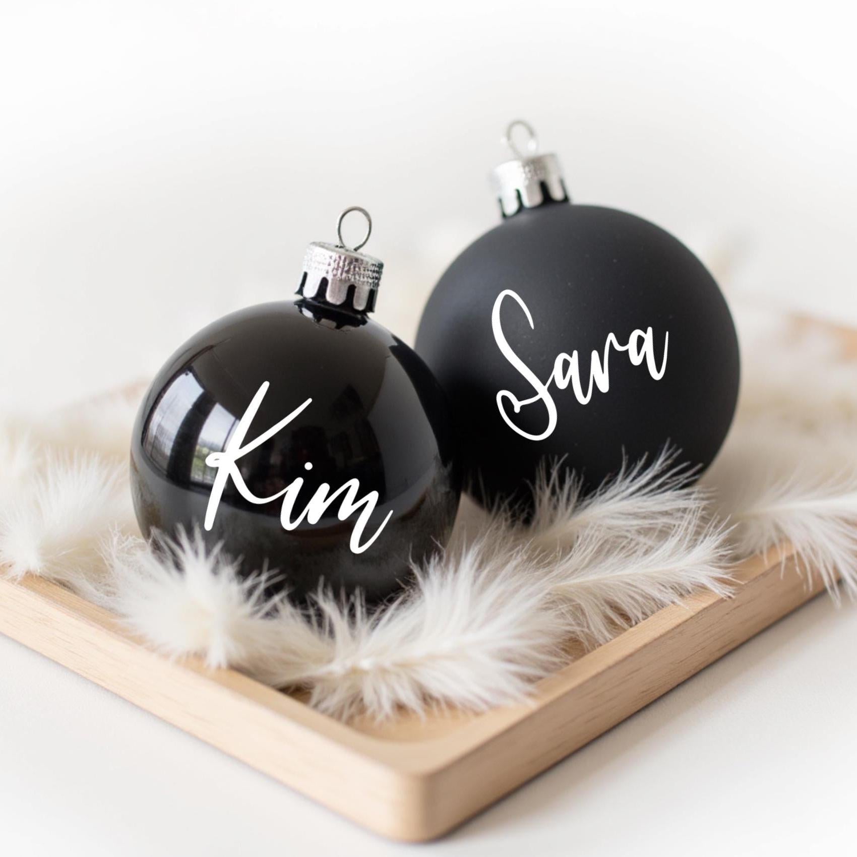 Personalisierte Weihnachtskugel | 8 cm Durchmesser | schwarz matt oder glänzend | Kugel mit Name