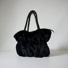 Schwarze Tasche aus Fell | Umhängetasche | Crossbody Bag | Fake Fur | kuscheliges Pelzimitat | Handtasche schwarz