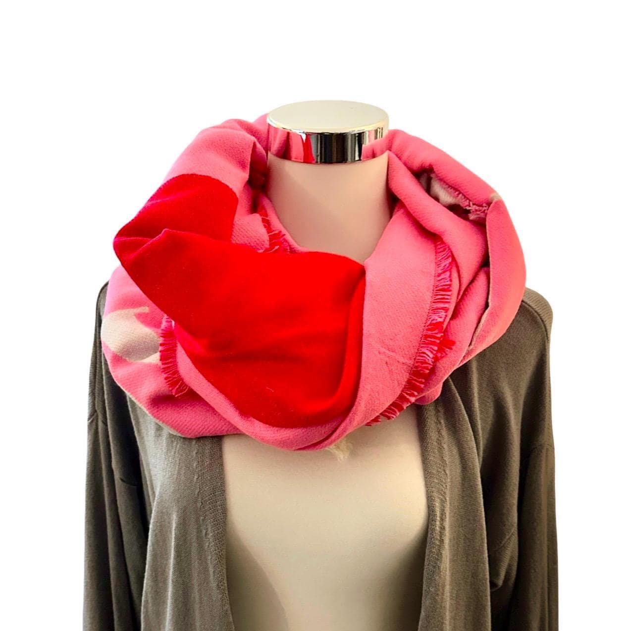 Breiter Schal LOVE | rosa, weiß und rot | mit großem Herz | Viskose | Webschal Tuch Stola | 180 x 70 cm