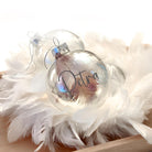 Personalisierte Weihnachtskugel aus irisierendem Glas | gefüllt mit Federn | Seifenblasen Kugell | 7 oder 8 cm | mit Namen