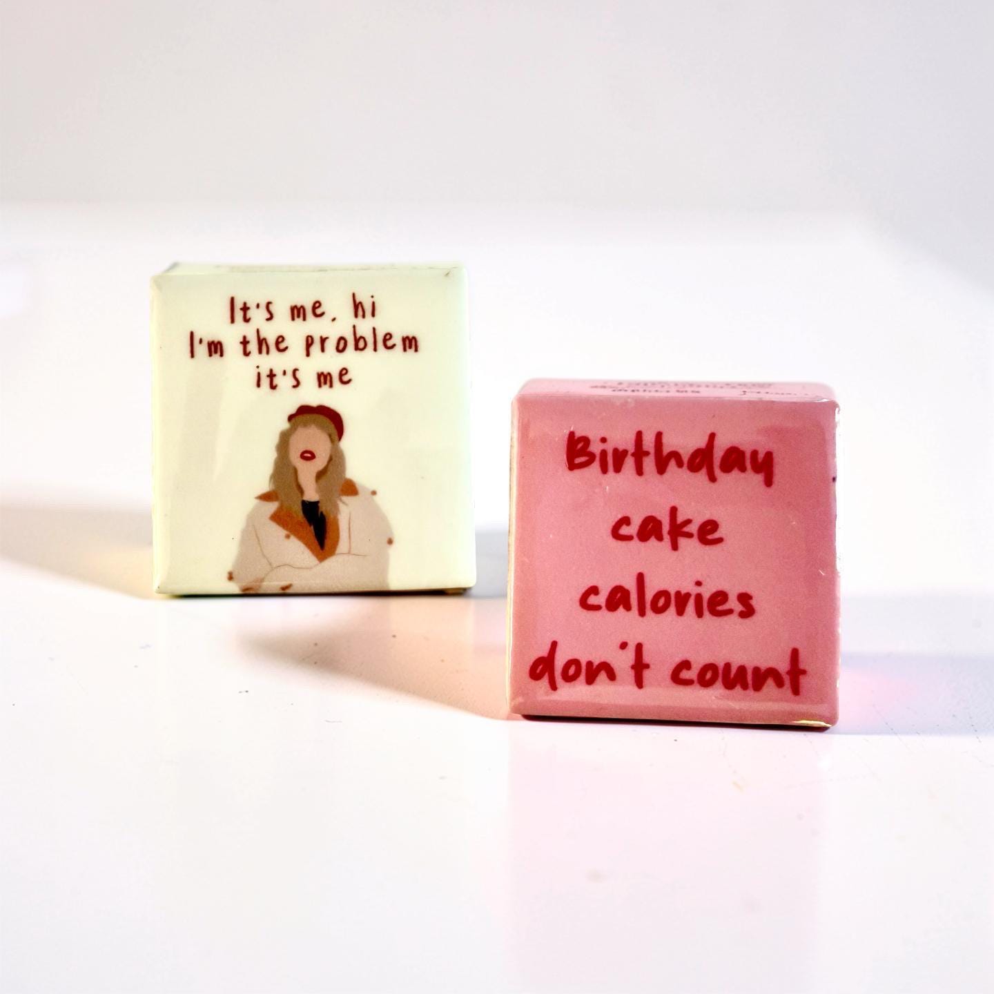 Mini Fliesen Magnete | kleine Kacheln mit Sprüchen | Magnet Taylor | Swiftie Geschenk | 4,5 x 4,5 Tile