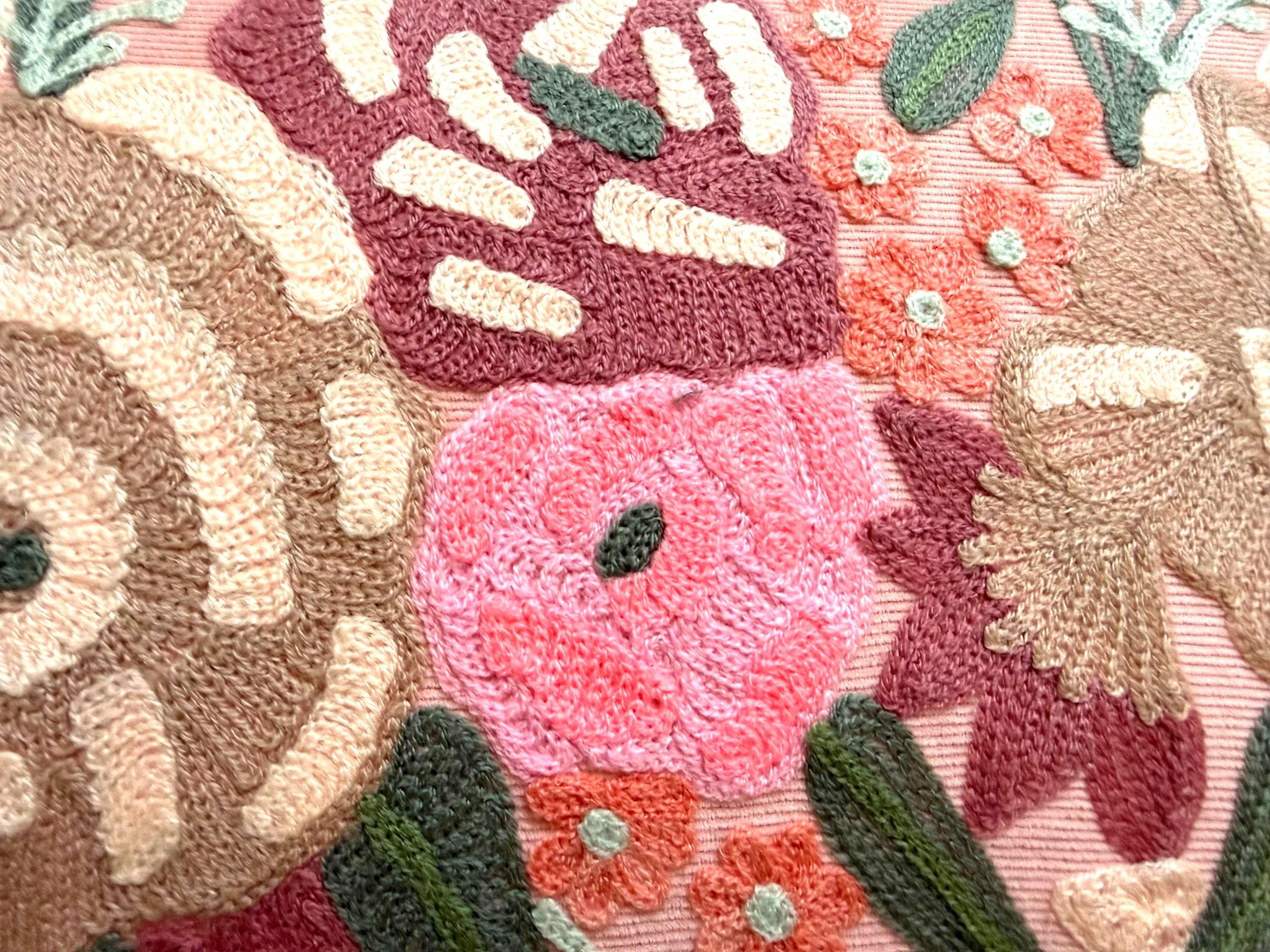 Besticktes Kissen rosa 50x30 cm | florales Dekokissen mit Stickerei | Boho Kissen bunt | Zierkissen Baumwolle | Geschenkidee