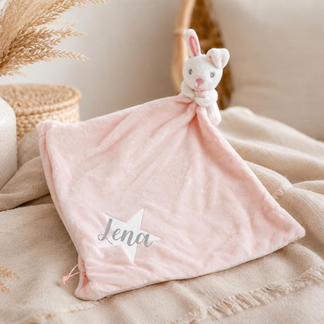 Kissen mit Häschen oder Bärchen | personalisiert | Baby Name | rosa oder hellblau | Samt