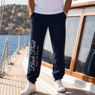 Personalisierte Sweatpants mit Bootsname | Skipper Hose Navy | Geschenk für Segler | Yacht Club Kleidung | Heimathafen & Bootsname