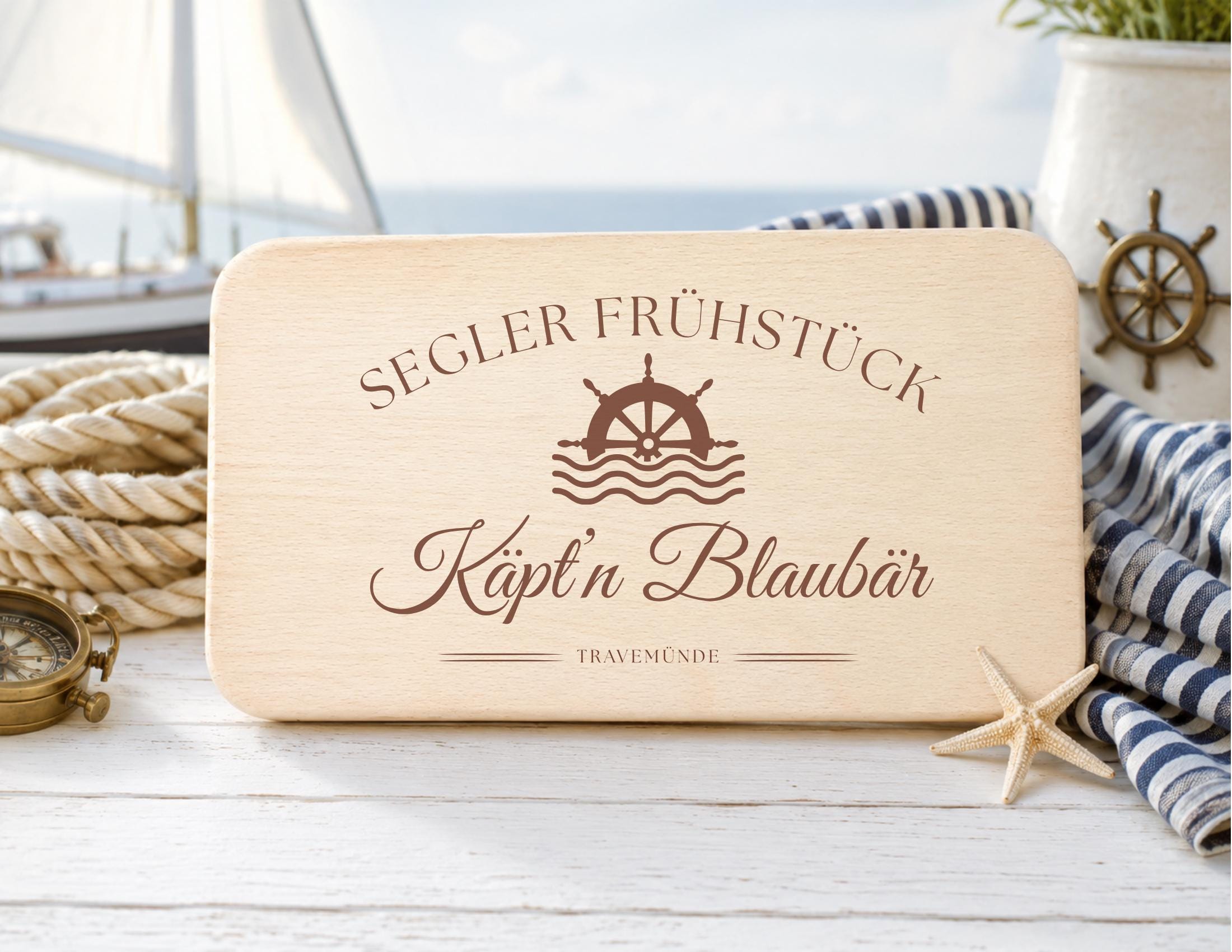 Personalisiertes Frühstücksbrettchen Boot | Maritime Lasergravur mit Bootsname und Hafen | Geschenk für Skipper, Segler und Bootseigner