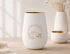 Herbst Windlicht „Hallo Herbst“ mit Kürbis Motiv – weißes Glaswindlicht mit Goldschein – gemütliche Herbstdeko Geschenkidee