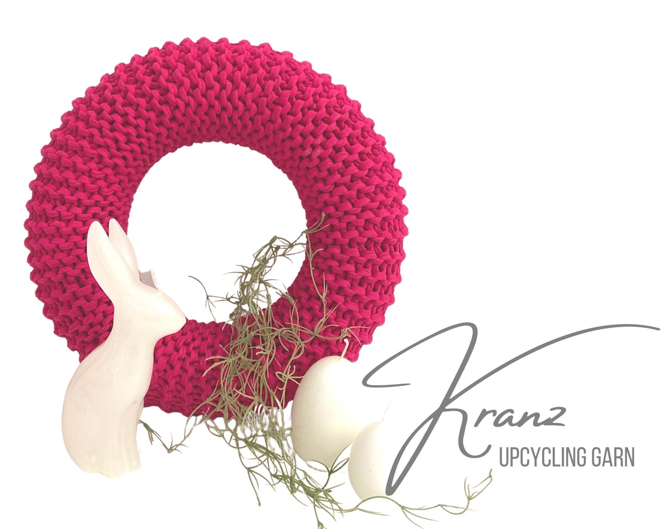 Pinker Kranz | gestrickt | Upcycling Wolle | Oster Deko | Frühling | Kranz | 30cm Durchmesser | Boho Style | nachhaltig - Roo's Gift Shop