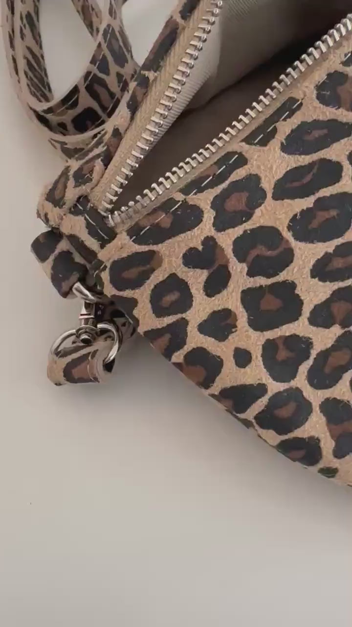 Leo Tasche aus Leder | Leopard | Umhängetasche | Crossbody Bag | Animal Print Leo Look Leder