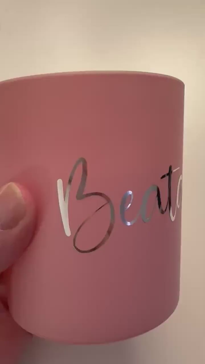 Duftkerze personalisiert | rosa im Glas |  Sojawachs mit Blüte | Geschenkidee Mitbringsel mit Namen in Silber