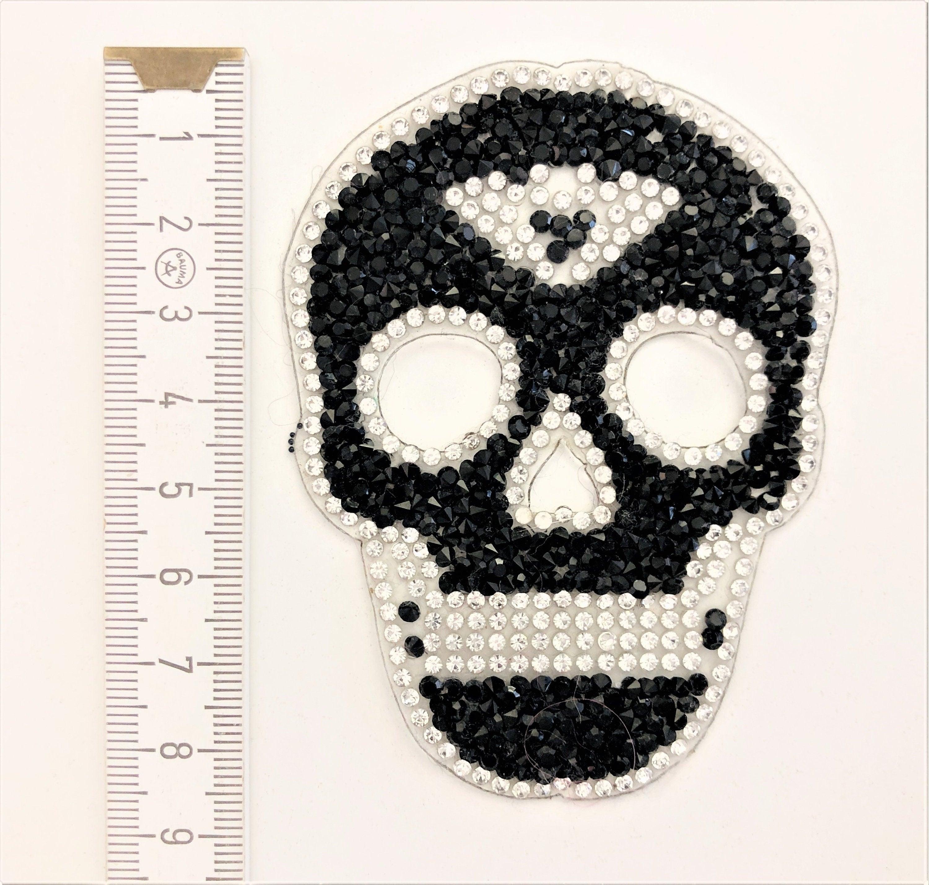 Bügelbild Strass | Patch Hotfix | schwarzer Totenkopf - Roo's Gift Shop