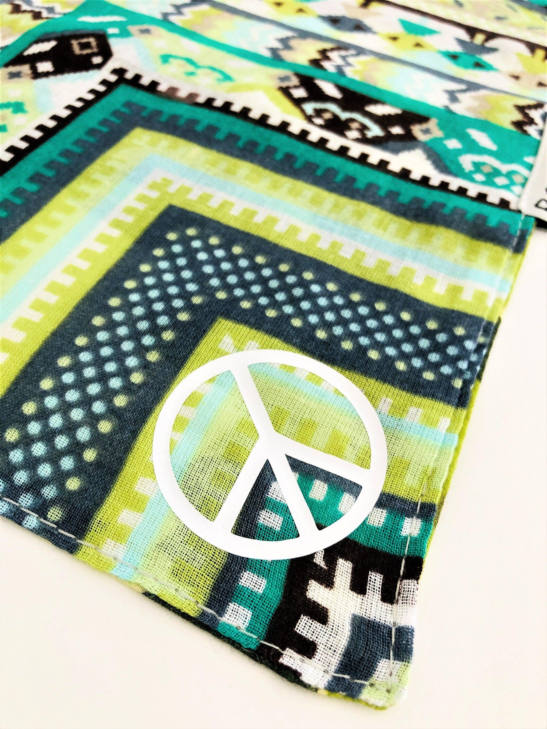 Grünes Wende Hunde Halstuch | Bandana | Dreieckstuch | Gr. S - Roo's Gift Shop