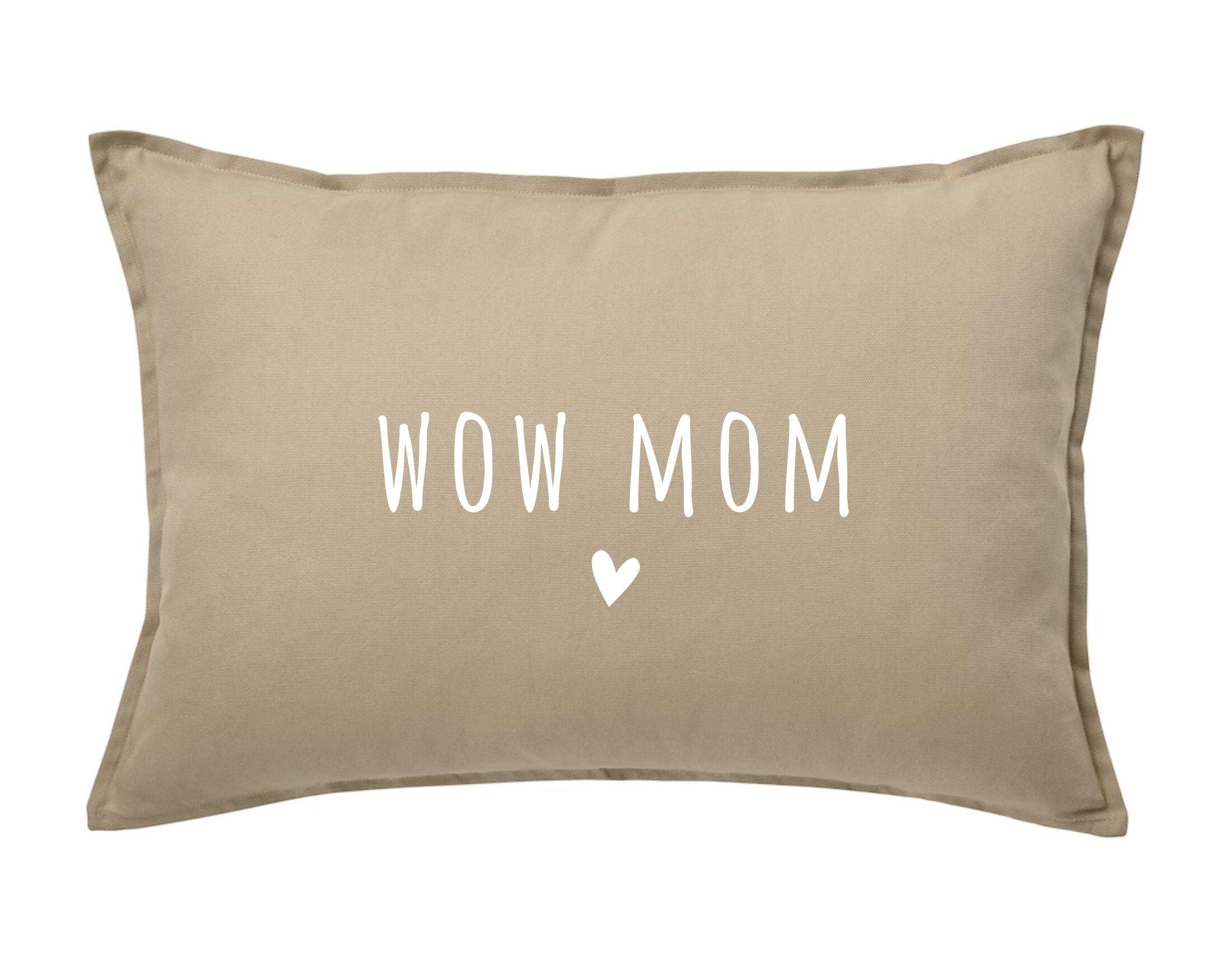 Kissen | Wow Mom | sandfarben | 40 x 58 cm - Roo's Gift Shop
