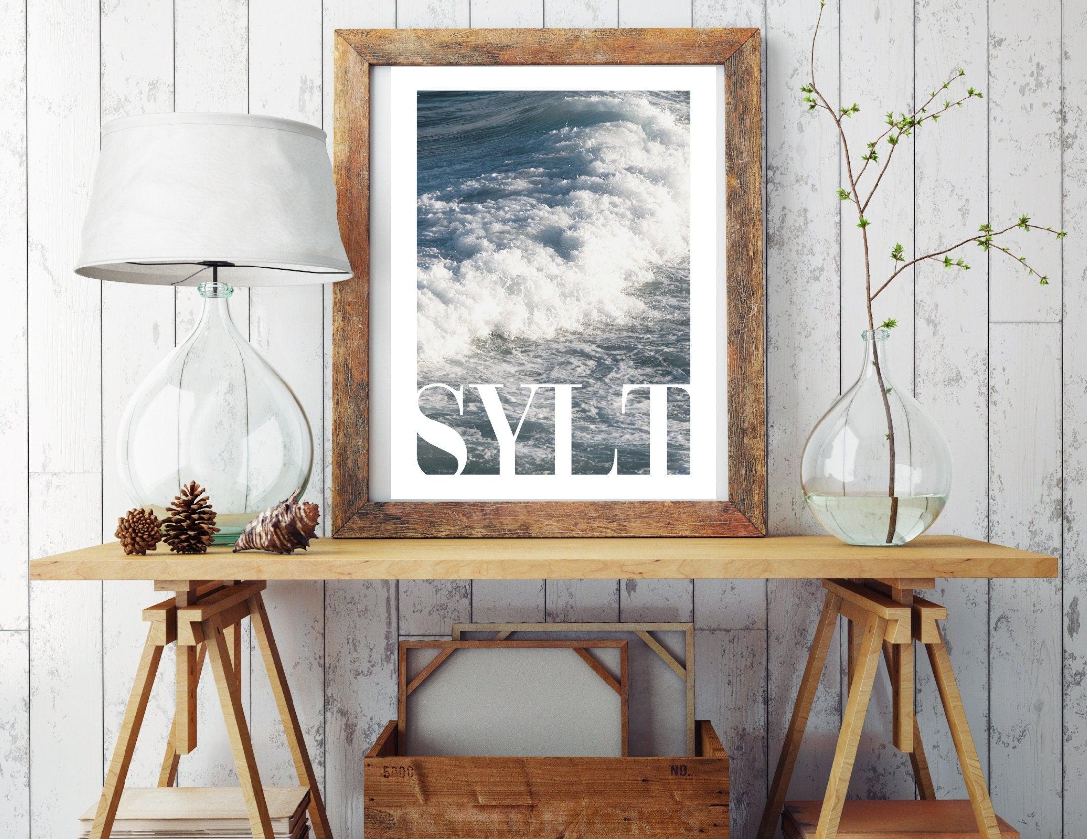 Poster SYLT | Strandkorb | Meer Welle | maritim Wand Deko - Roo's Gift Shop