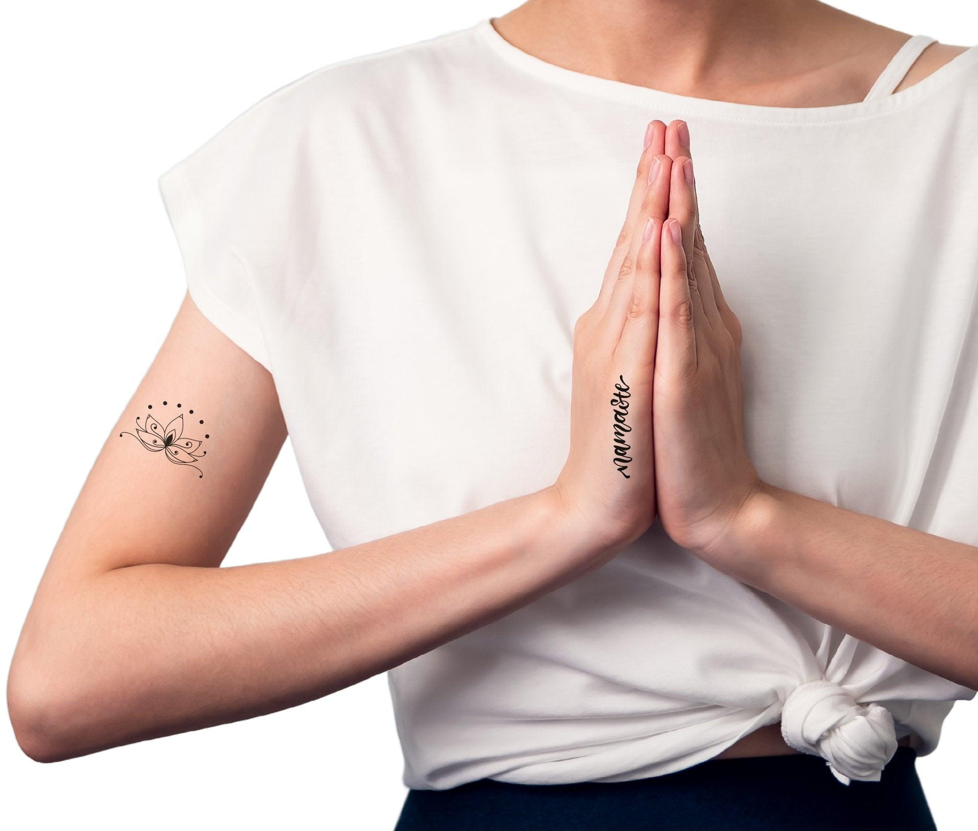 Yoga Tattoos | temporäre Tattoos | 3 Sets | mehr als 50 Motive | Lotusblüte Namasté - Roo's Gift Shop