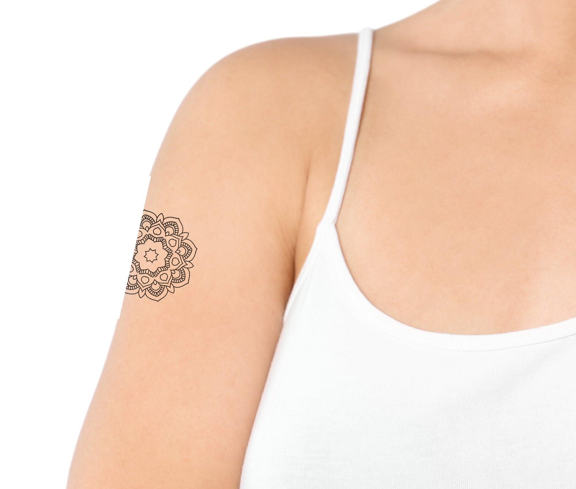 Yoga Tattoos | temporäre Tattoos | 3 Sets | mehr als 50 Motive | Lotusblüte Namasté - Roo's Gift Shop